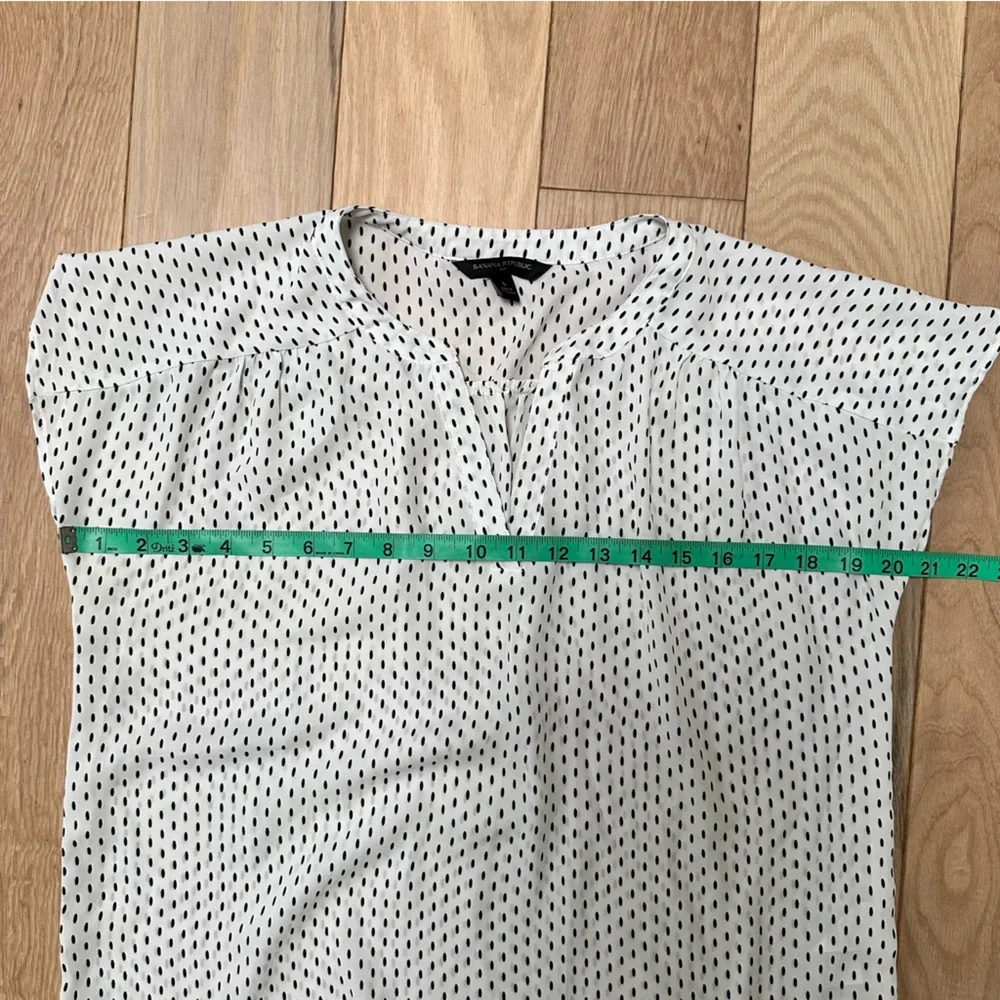 Black and White Dotted Top - Picture 4 of 5